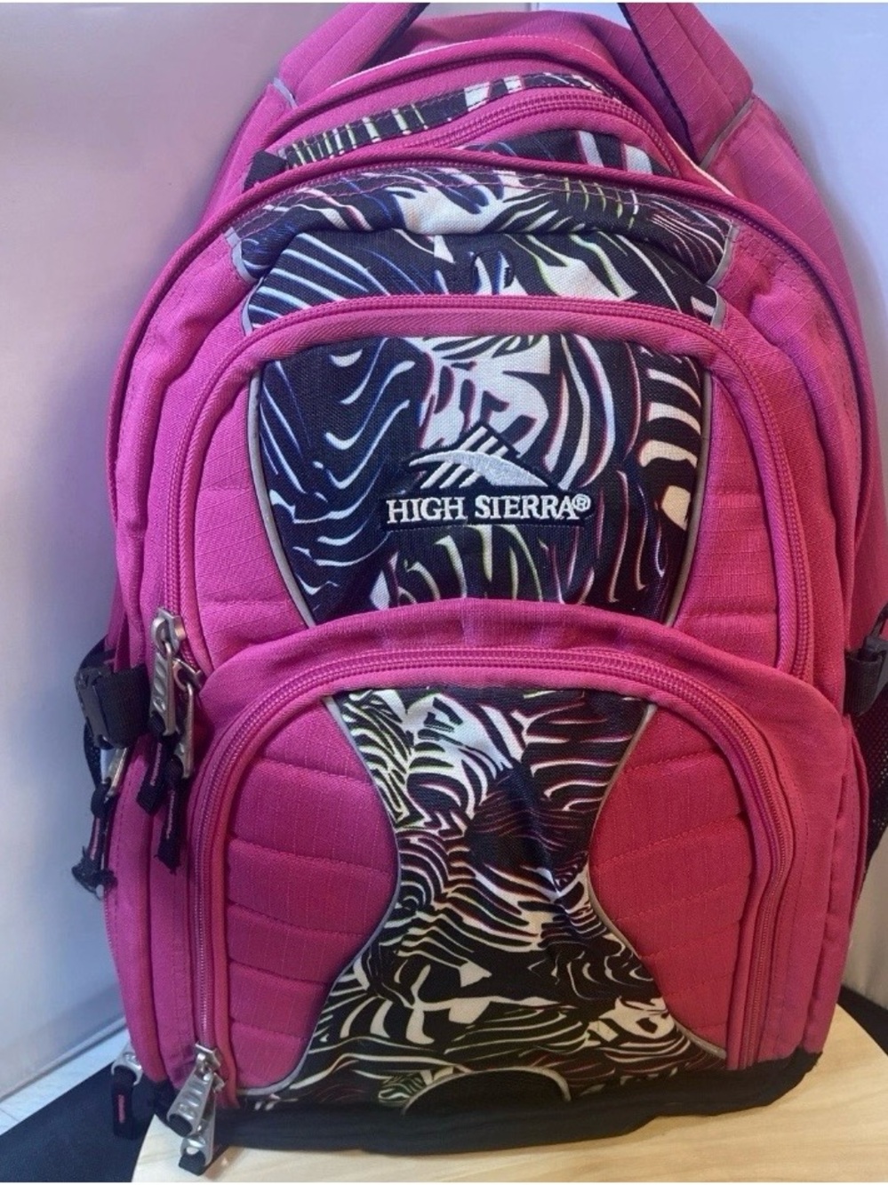 High Sierra Backpack School Travel Book Bag Pink Black Leaf Pattern Vented Padde